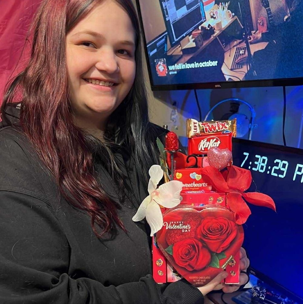 Valentine's Day Candy Gift Box THIS GABBY PLEASE SUPPORT HER AND VDAY CAND BOX